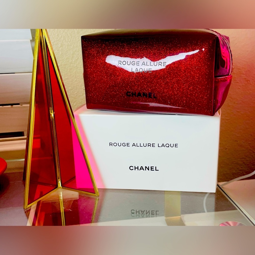 Chanel Rouge Allure Laque Small Make-up Pouch